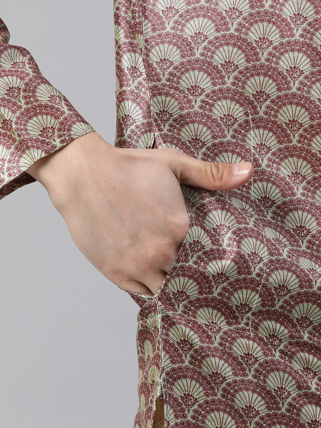 Timeless Elegance Long Kurtas-Green Maroon - Image 6